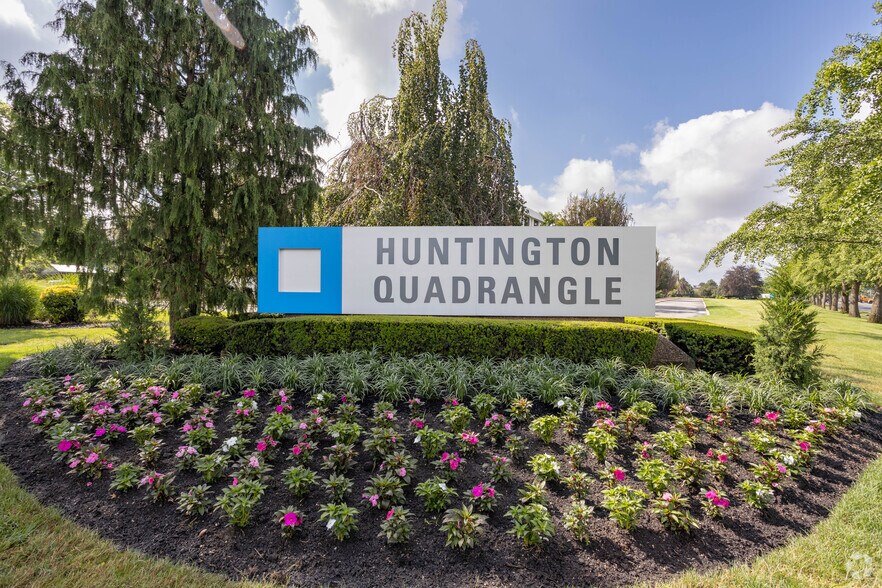 More Photos Of 1 Huntington Quadrangle, Melville Office For Lease