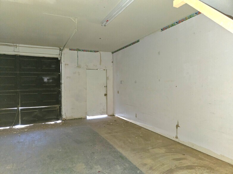More Photos Of 4350 Highway 95, Fort Mohave Flex For Lease