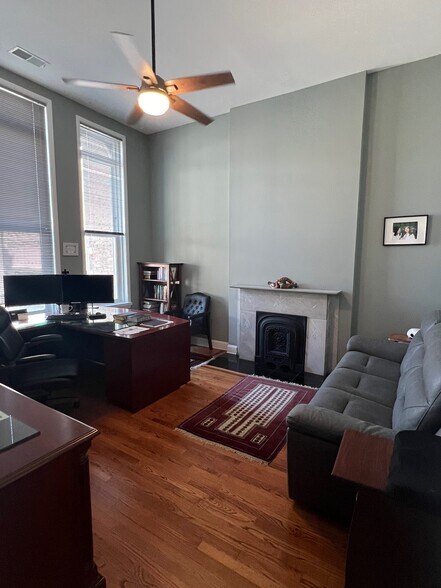 More Photos Of 418-420 E State St, Rockford Storefront For Sale