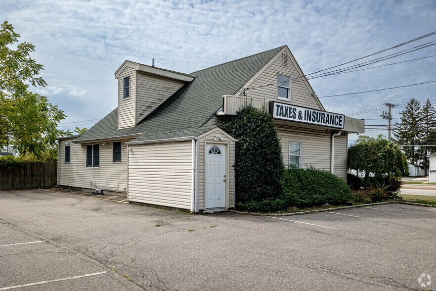 More Photos Of 1469 Deer Park Ave, North Babylon Office For Sale