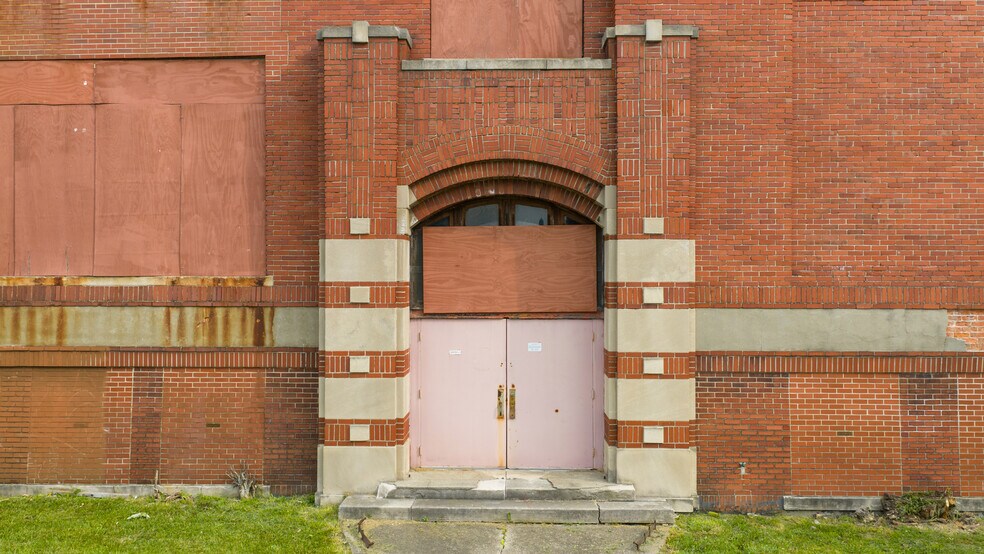 More Photos Of 8411 E Forest Ave, Detroit Schools For Sale
