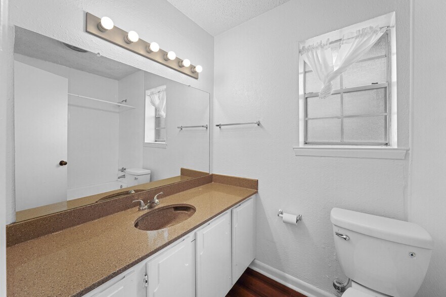 More Photos Of 11620 Airline Hwy, Baton Rouge Apartments For Sale