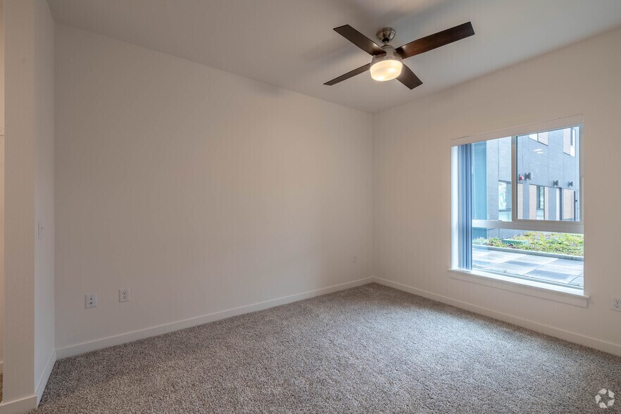 More Photos Of 12548 Lake City Way NE, Seattle Apartments For Lease