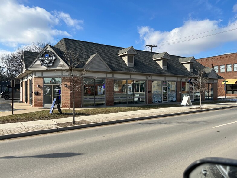 Primary Photo Of 53 S Washington St, Oxford General Retail For Sale