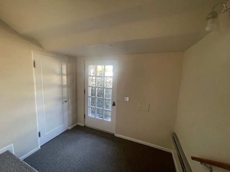 More Photos Of 1203 10th St S, Nampa Office Residential For Lease