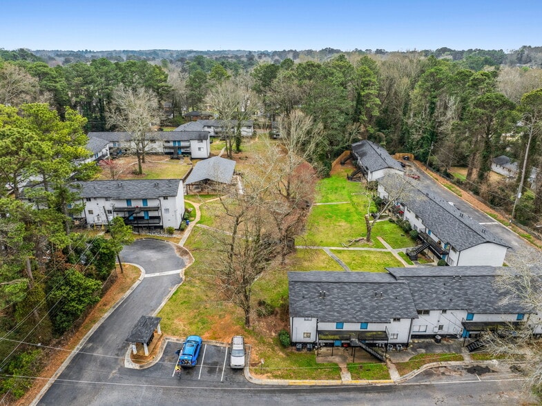 More Photos Of 3937 Glenwood Rd, Decatur Apartments For Sale