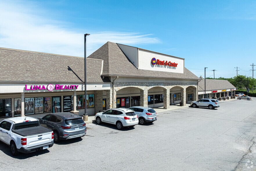 Primary Photo Of 11902-11906 Blue Ridge Blvd, Grandview Unknown For Lease