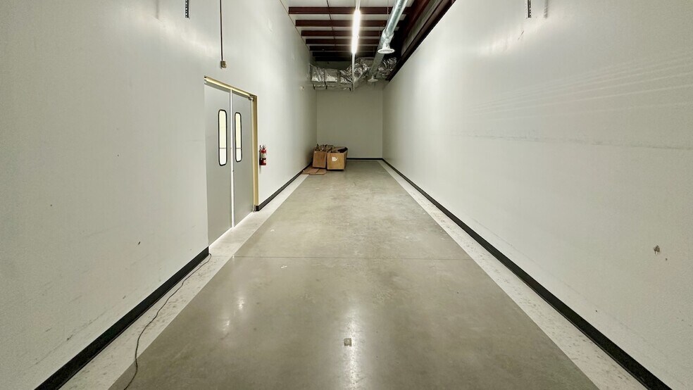 More Photos Of 3365 E Millwood Ln, Hernando Freestanding For Lease