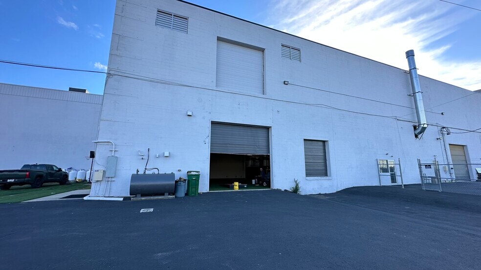 More Photos Of 1727-1801 Union Blvd, Allentown Warehouse For Lease