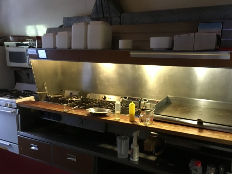 More Photos Of 136 S Homestead Ln, Lancaster Marina For Sale