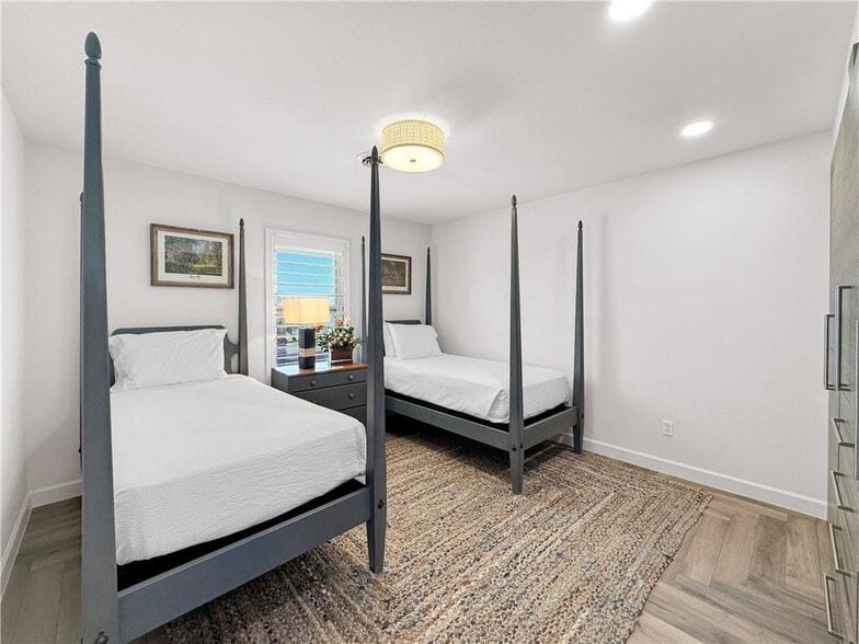 More Photos Of 1601 Ocean Dr, Corpus Christi Apartments For Sale