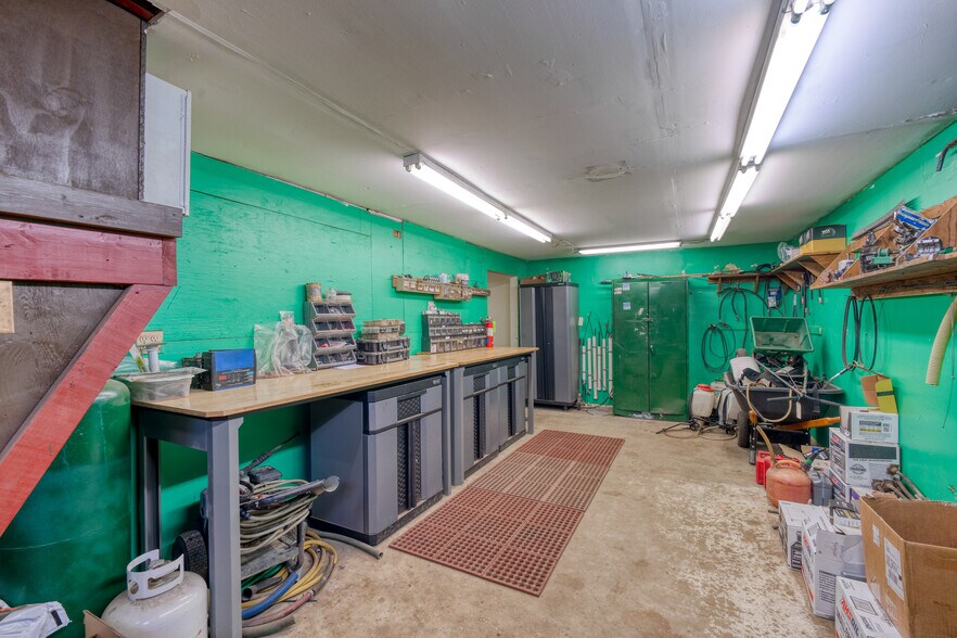 More Photos Of 192 Mayo Rd, Edgewater Light Manufacturing For Sale