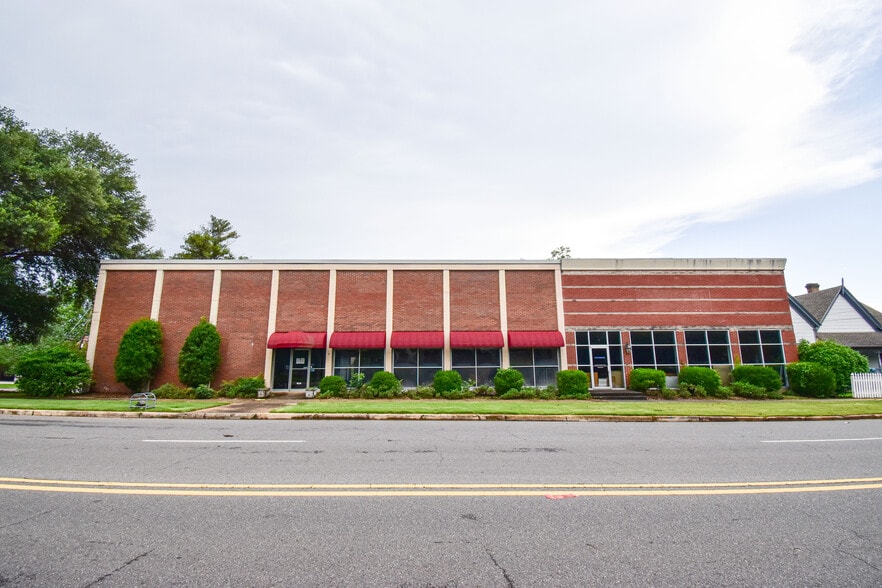 More Photos Of , Tuscaloosa Unknown For Sale