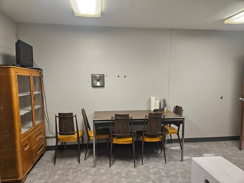 More Photos Of 3265 Main St, Weirton Bank For Sale