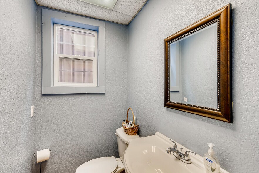 More Photos Of 1221 S Bannock St, Denver Warehouse For Sale