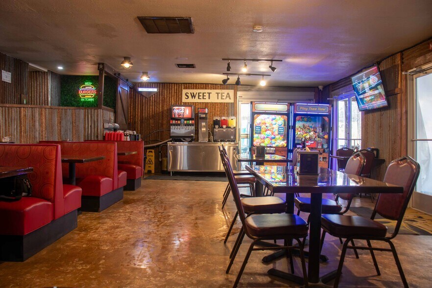 More Photos Of 2769 Nacogdoches Rd, San Antonio General Retail For Sale