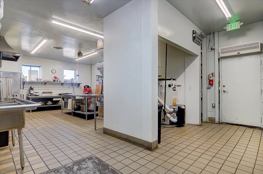 More Photos Of 720 E 50 Hwy, Salida Restaurant For Sale