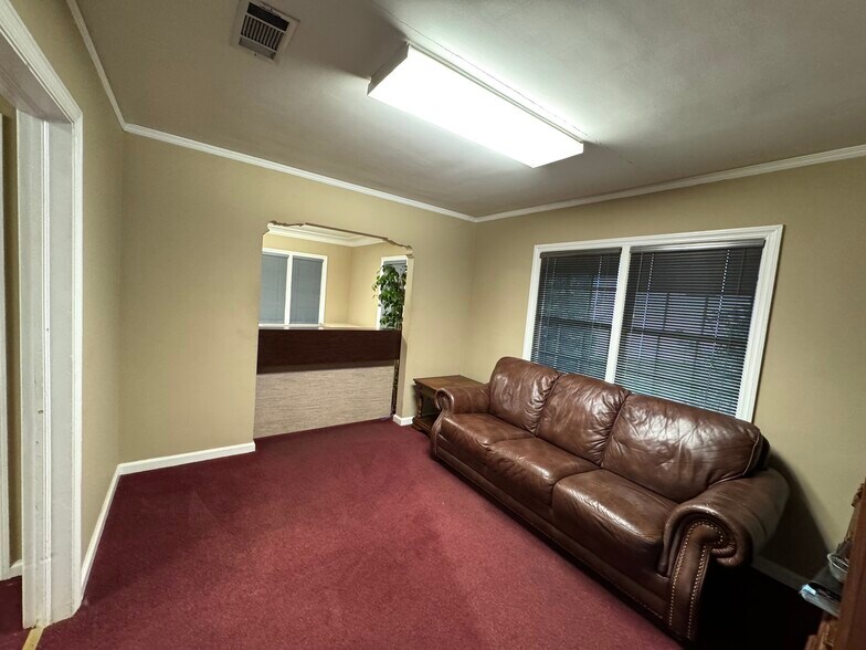 More Photos Of 5213 Armour Rd, Columbus Office Residential For Sale