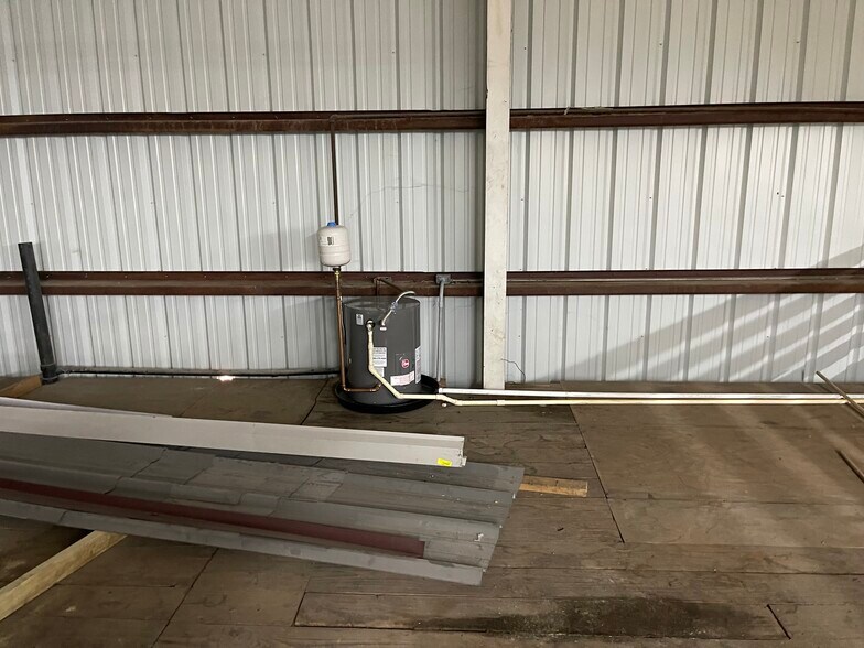 More Photos Of 1222 Frankie St, Houston Warehouse For Sale