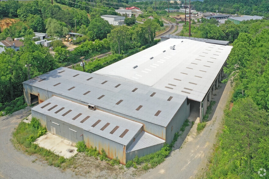 More Photos Of 5051 Benois Rd, Roanoke Warehouse For Sale