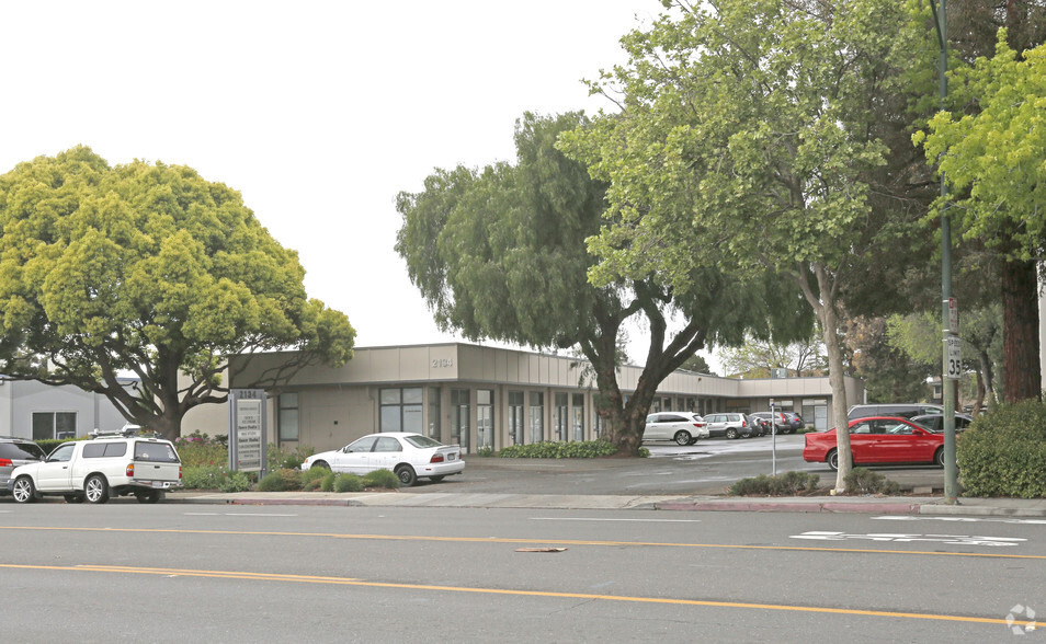 Primary Photo Of 2134 Old Middlefield Way, Mountain View Warehouse For Lease