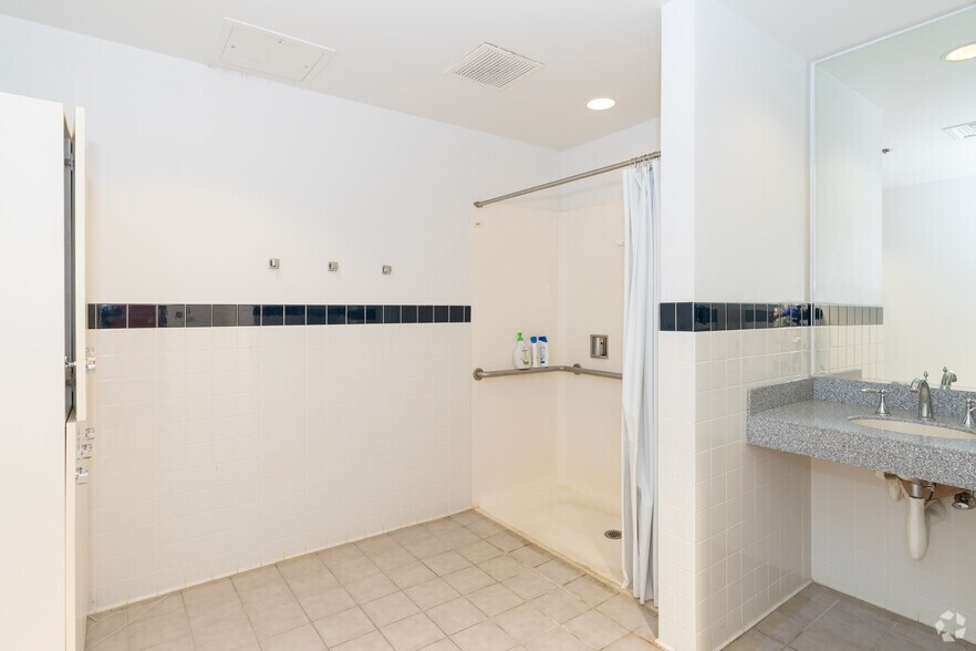 More Photos Of 710 Lakeway Dr, Sunnyvale Office For Lease