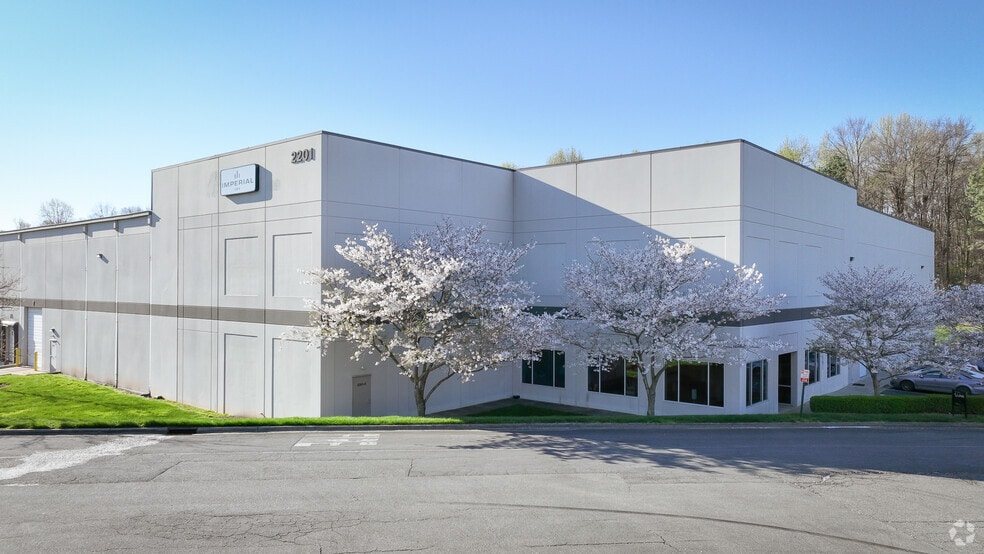 Primary Photo Of 2201 Interstate North Dr, Charlotte Warehouse For Lease