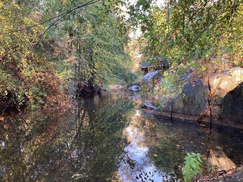 More Photos Of 42975 Sierra Dr, Three Rivers Hotel For Sale