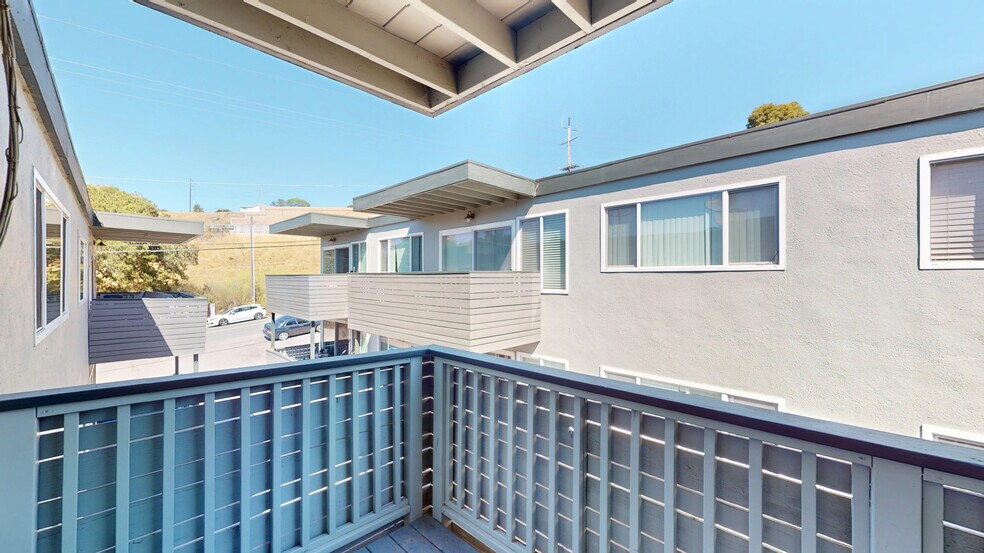 More Photos Of 19 Merrydale Rd, San Rafael Apartments For Sale