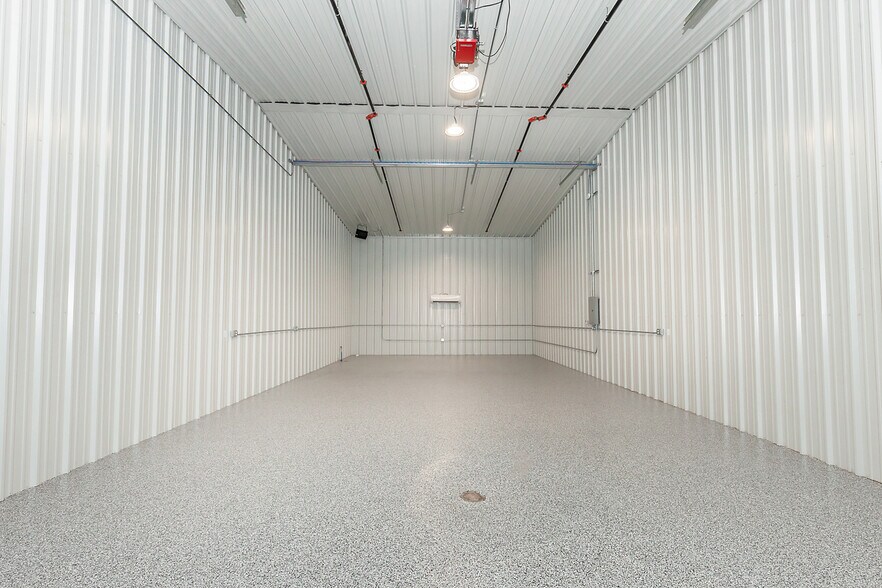 More Photos Of 1575 NW Gettysburg Ln, Waukee Flex For Sale