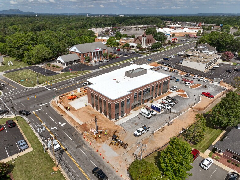 More Photos Of 250 S New Hope Rd, Gastonia Office For Lease