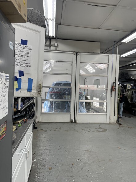 More Photos Of 867 US Highway 1, Avenel Industrial For Sale