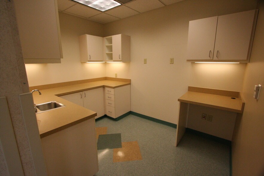 More Photos Of 5250 Hahns Peak Dr, Loveland Office For Lease