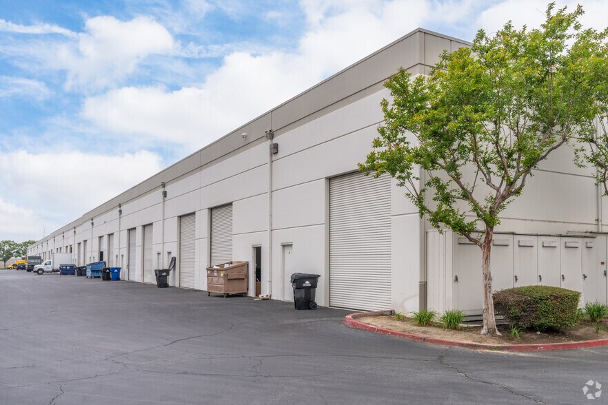 More Photos Of 3100 E Cedar St, Ontario Warehouse For Lease