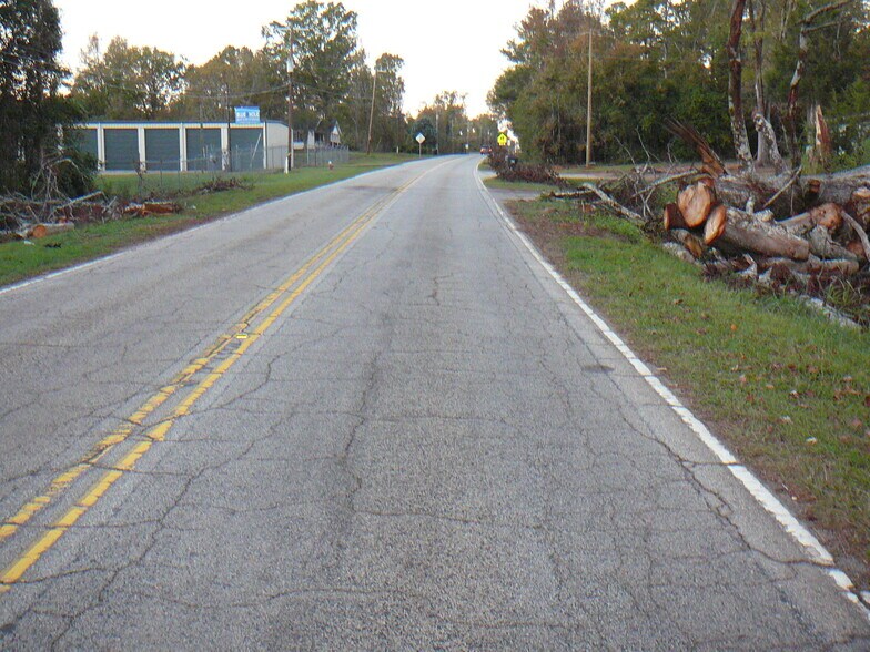 More Photos Of 502 N Calhoun St, Calhoun Falls Land For Sale