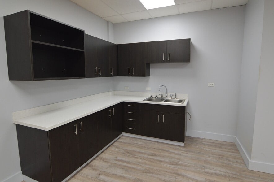 More Photos Of 5850 Corridor Pky, Schertz Warehouse For Lease