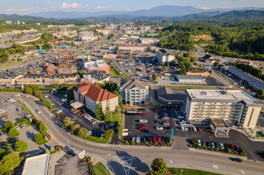 More Photos Of 129 Sugarfoot Way, Pigeon Forge Apartments For Sale