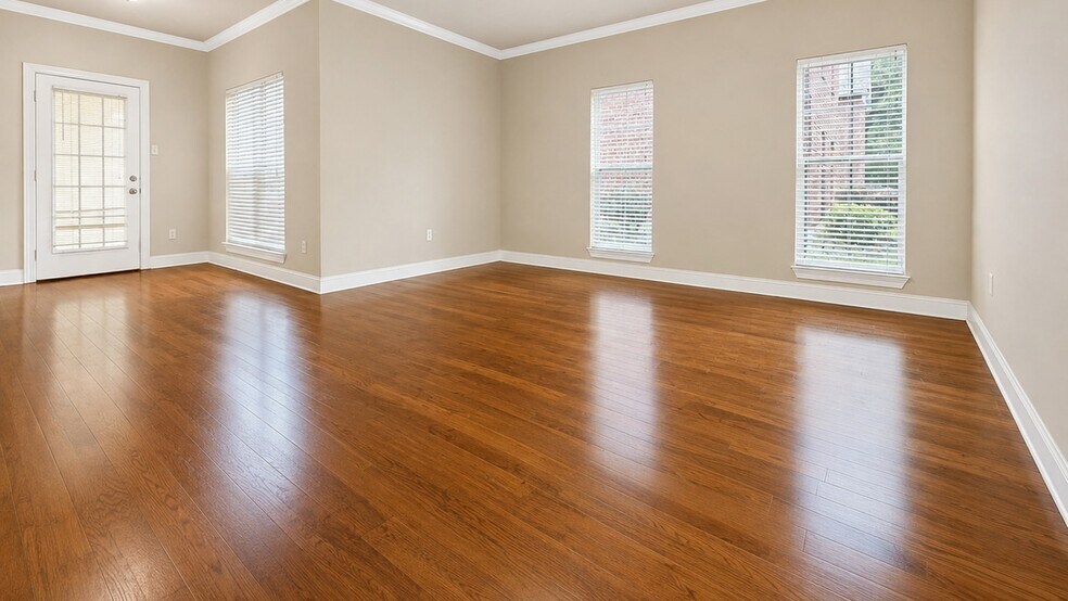 More Photos Of 303 Penny Ln, Ruston Apartments For Sale