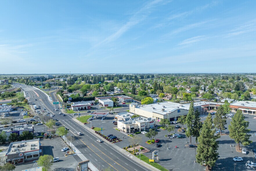 More Photos Of 2800-2878 Zinfandel Dr, Rancho Cordova Unknown For Lease