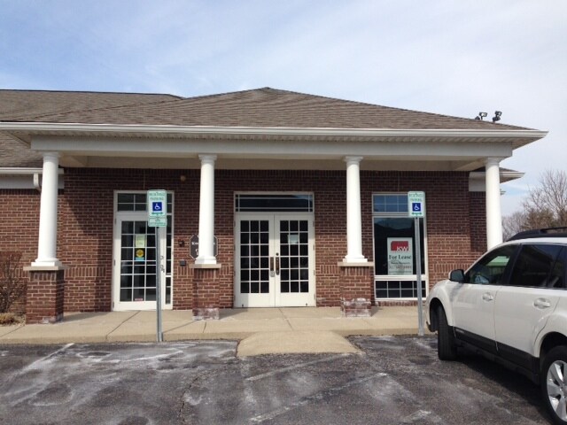 More Photos Of 1140 W Jefferson St, Franklin Medical For Lease
