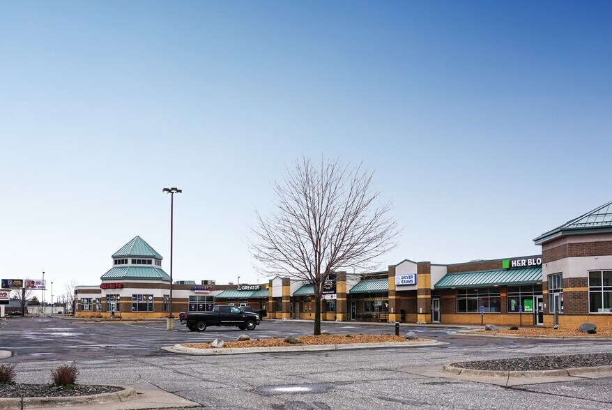 More Photos Of 4602 Grand Ave, Duluth Freestanding For Lease