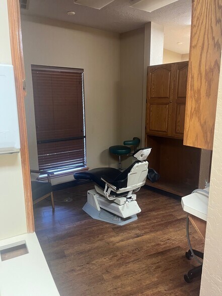 More Photos Of 725 NW 67th St, Lawton Medical For Lease