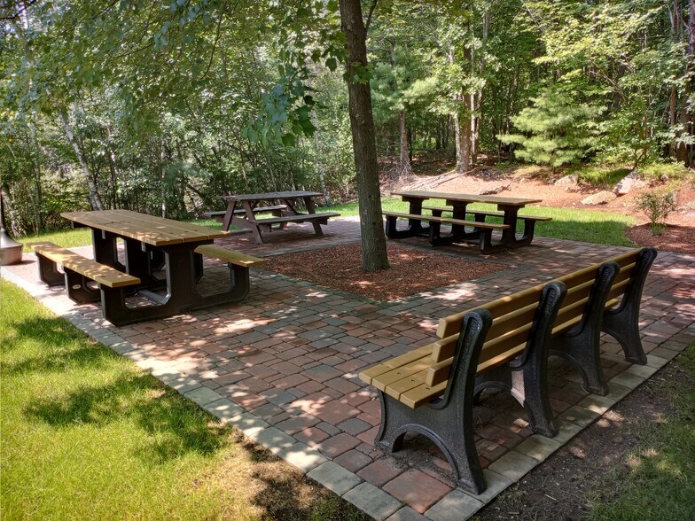 More Photos Of 325 Wood Rd, Braintree Office For Lease