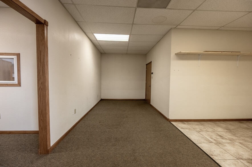 More Photos Of 621 Star st, El Dorado Warehouse For Sale