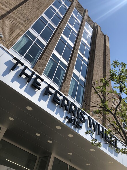 More Photos Of 615 S Saginaw St, Flint Office For Sale