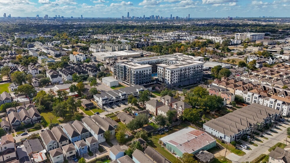 More Photos Of , Houston Office For Sale