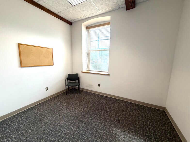 More Photos Of 22 S 2nd St, Emmaus Loft Creative Space For Lease