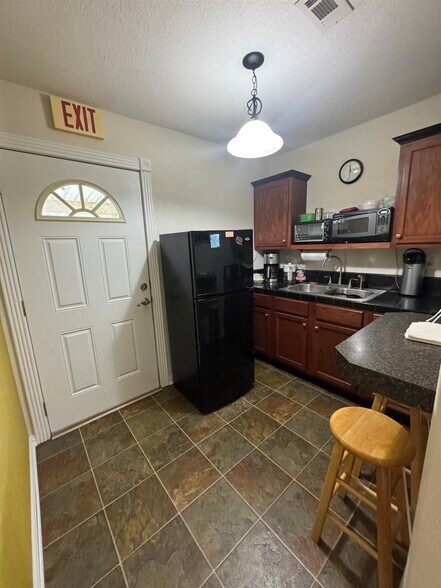 More Photos Of 2567 Highway 365, Port Arthur Storefront Retail Office For Sale