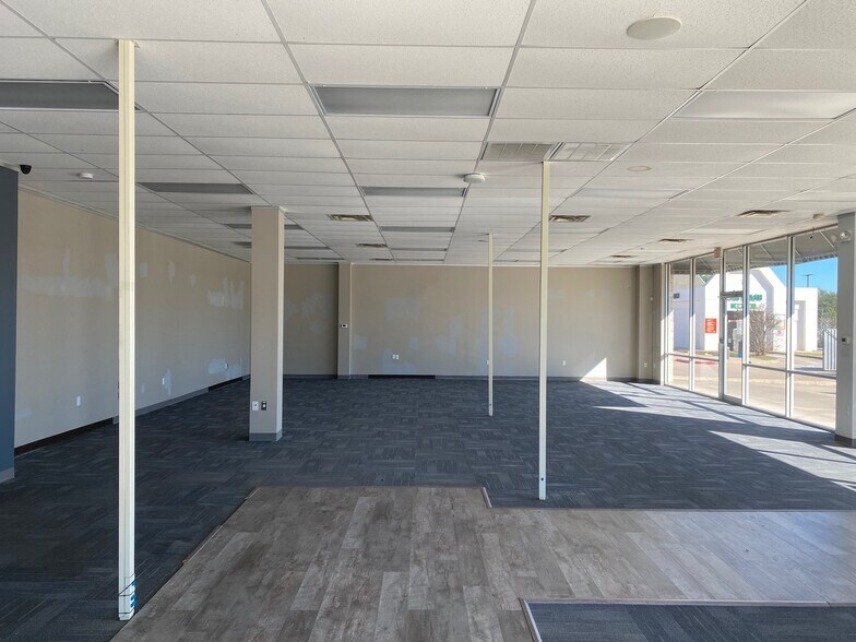 More Photos Of 13201 Ranch Road 620 N, Austin Freestanding For Lease