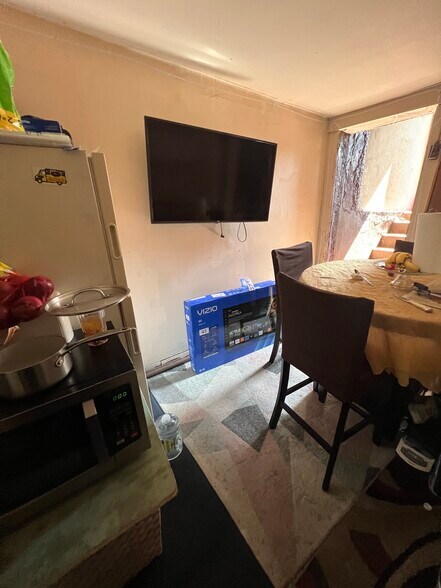 More Photos Of 1040 Willmohr St, Brooklyn Apartments For Sale